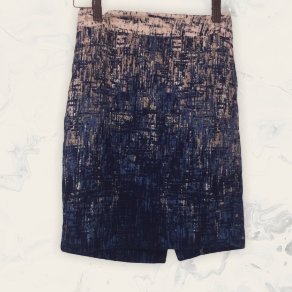 Ann Taylor Petite Blue and Cream Skirt 00P